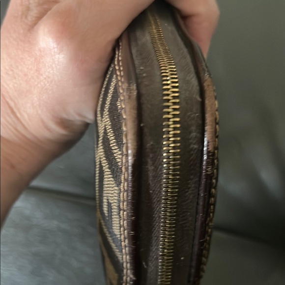 Fendi Roma Zucca Zip Away Tote Bag - Picture 3 of 16